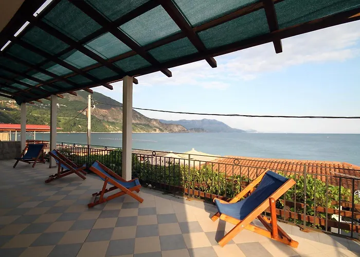 Apartments Savina